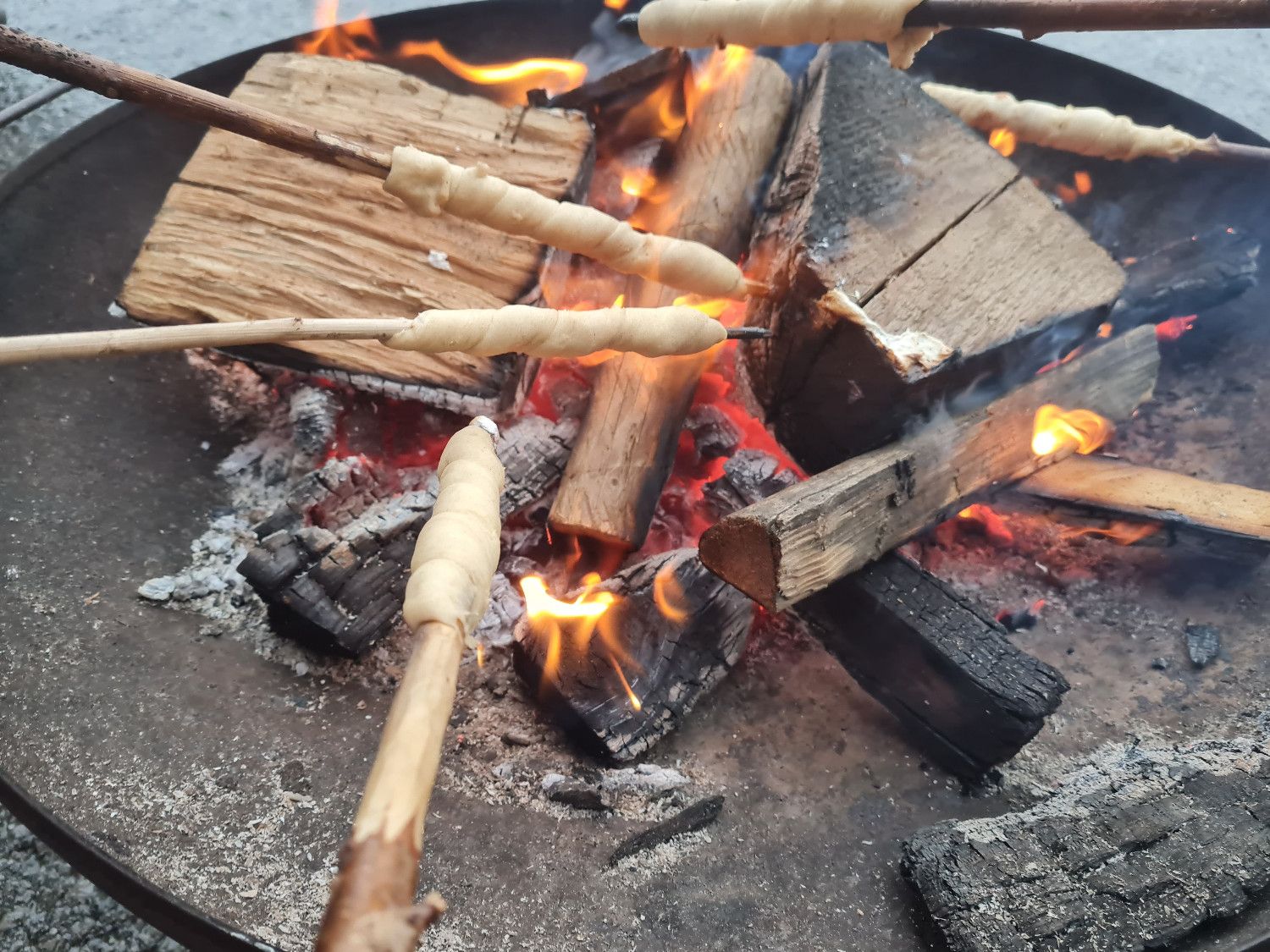 Abendliche Stimmung am Lagerfeuer